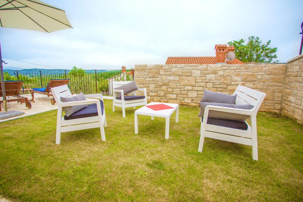 Karojba Villa Lara חדר תמונה