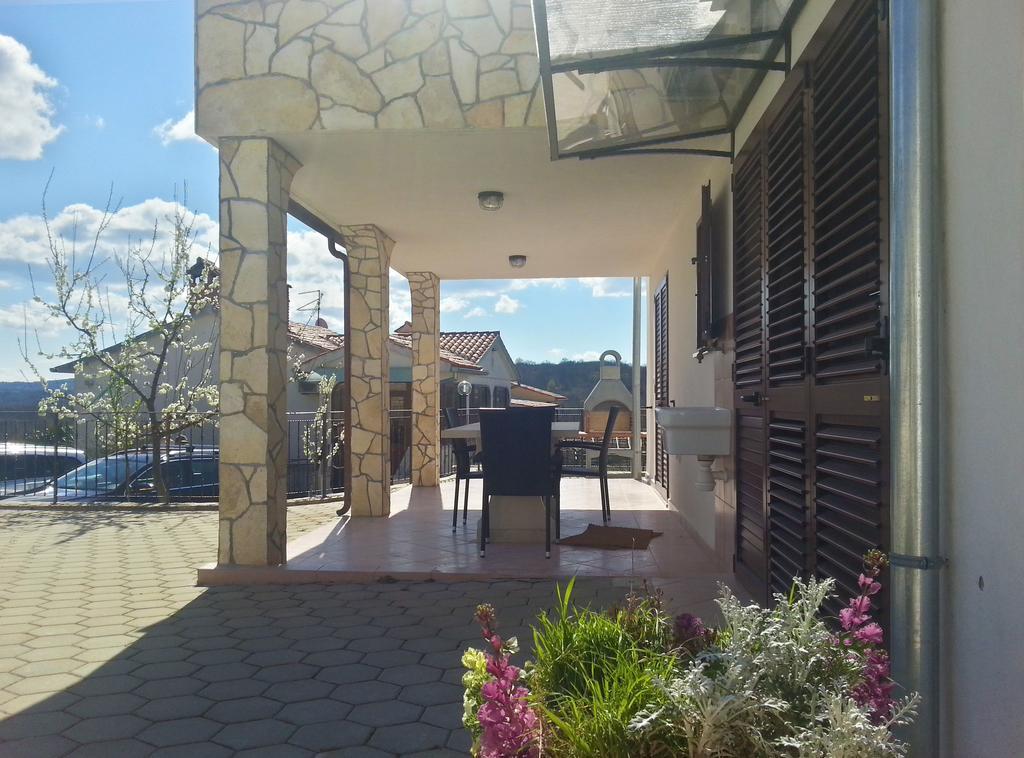Karojba Villa Lara חדר תמונה