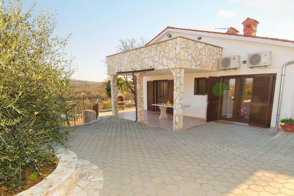 Karojba Villa Lara חדר תמונה